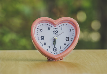 Beautiful Pink Heart Clock with time series from 1 O'Clock to 12 O'Clock