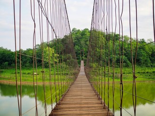 Fototapety  Drewniany most z liną w Tajlandii