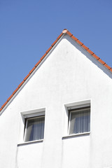 Wohnhaus, Dachgiebel, Dachfenster