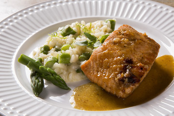 Asparagus risotto with grilled salmon