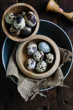 Quail eggs in bowls