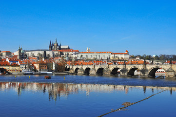 Fototapeta na wymiar Prague Castle with famous Charles Bridge in Czech Republic