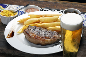 Steak with fries