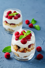 Greek yogurt raspberry biscuit parfait