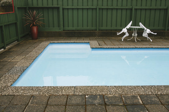 Motel Pool Wellington