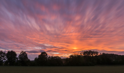 Sonnenuntergang panorama mit Langzeitbelichtung bei idyllischem licht