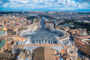 Fototapeta premium St. Peter square in Vatican City from roof top