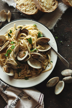 Linguine and clams