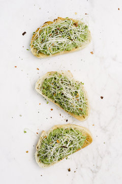 Spring Pea Roasted Garlic Bruschetta