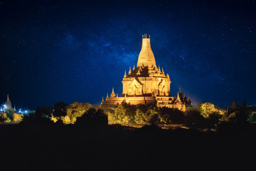 The old pagoda in bagan on the background of milky way at night scene, Bagan Myanmar © Patrick Foto