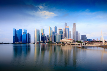 Fototapeta na wymiar Singapore city skyline at the Marina bay during sunrise