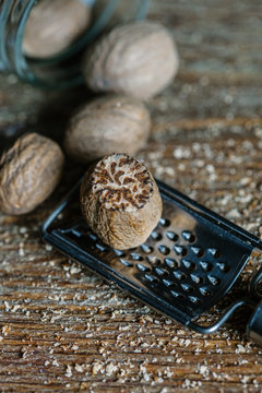 Grated nutmeg