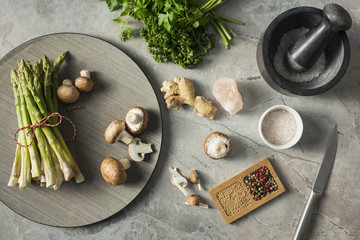 Asparagus and Mushrooms 