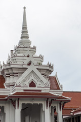 Fototapeta premium タイ・バンコク・お寺一人歩き