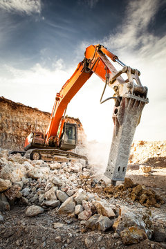 Hydraulic crawler or pneumatic digging crane
