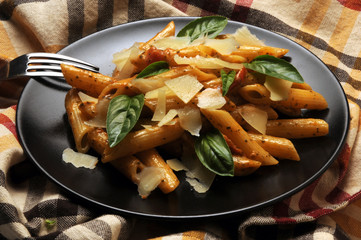 Penne al pesto siciliano Cucina italiana Italian cuisine Gastronomía de Italia Italská kuchyně Italienische Küche 義大利飲食 Итальянская кухня イタリア料理 Kuchnia włoska Olasz konyhaművészet  