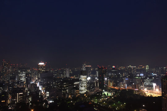 日本・東京の都市景観（晴海ふ頭やお台場などを望む） © Ryuji
