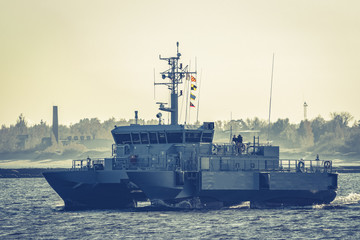 Obraz premium Small military ship
