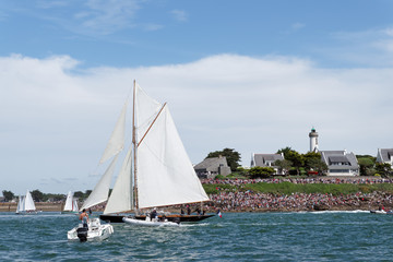 Naklejka premium Gréements bretons à l'entrée du golfe du Morbihan