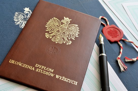 dyplom ukończenia szkoły
