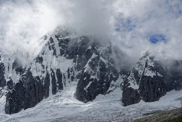 Huaraz Punta Union Mountain