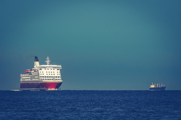 Fototapeta na wymiar Red cruise liner