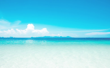 Fototapeta na wymiar Calm Sea Ocean And Blue Sky Background