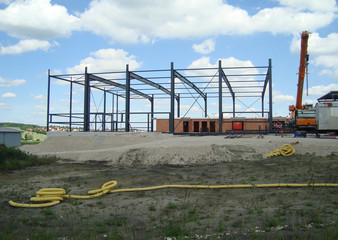 Stahlhalle bauen