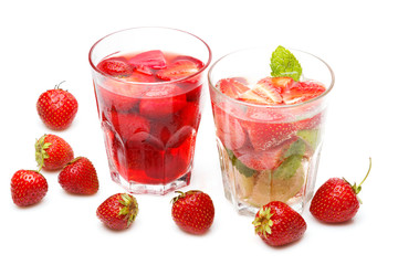Refreshing drink with strawberries