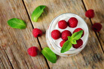 Greek yogurt raspberry biscuit parfait
