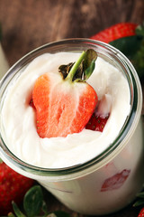yogurt with fresh strawberries