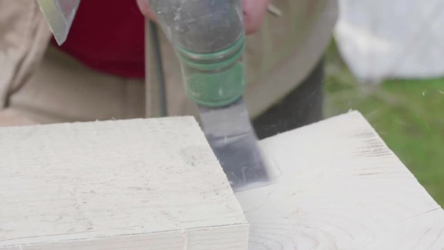 Carpenter's work with elecrical portable chisel