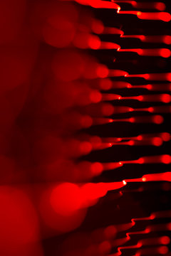 Bunte Lichter oder Bokeh auf schwarzem Hintergrund