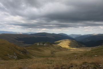 Fototapeta na wymiar transalpina landscape