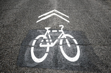 Obraz na płótnie Canvas White bike path sign in Canada