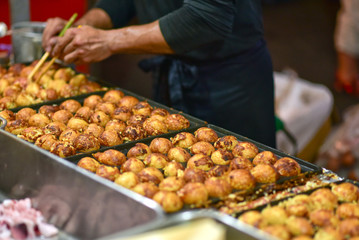 夏祭りのたこ焼き屋