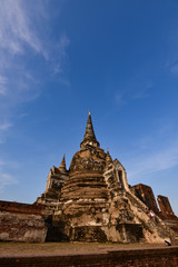 Fototapeta premium タイ・アユタヤ遺跡の ワット・プラ・シー・サンペットの仏塔
