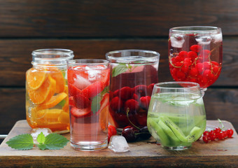 Fototapeta na wymiar Natural berry and fruit lemonades, summer drink
