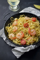 Spaghetti pasta with prawns
