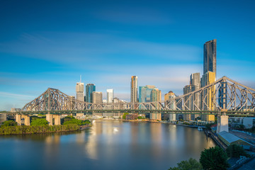 Brisbane city skyline and Brisbane river - obrazy, fototapety, plakaty