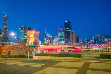 Fototapeta premium Brisbane city skyline and Brisbane river at twilight
