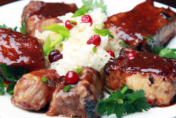 Ребра барбекю под соусом