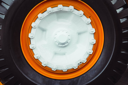 Truck tires new