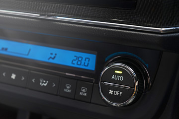 Air condition control in car 