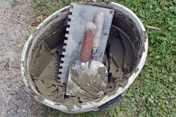 Fliesenkleber