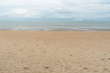 Fototapeta na wymiar beach ocean relax sand summer sunlight cloud beauty