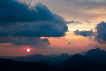 Obraz premium Sunset over the mountains