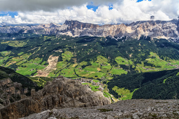 Fototapeta na wymiar Dolomiti - high Badia valley with La Villa village from Mt Sassongher