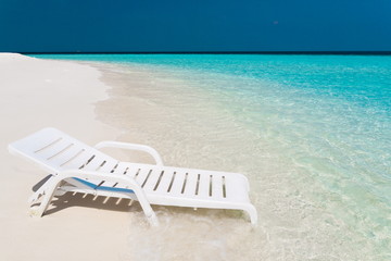 Maldives,  white sunbed!