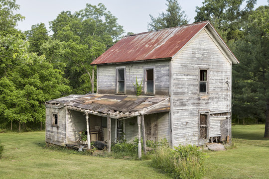 Last Days - Neglected Ohio Farmhouse